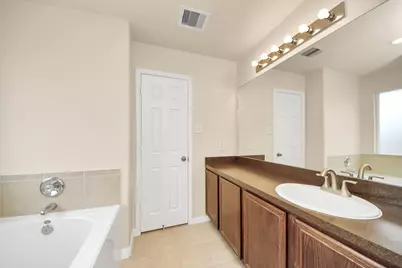 11034 Kelly Hill Court, Houston, TX 77034 - Photo 27
