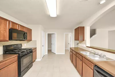 11034 Kelly Hill Court, Houston, TX 77034 - Photo 15