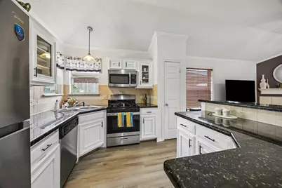 6738 Hertford Park Drive, Houston, TX 77084 - Photo 9