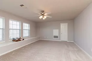 10126 Holly Chase Dr, Houston, TX 77042 - Photo 41