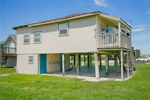 959 S East Rd, Crystal Beach, TX 77650 - Photo 3