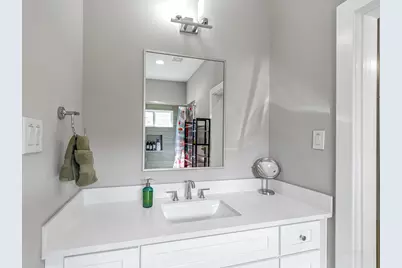 240 Julia Street #A, Houston, TX 77022 - Photo 43