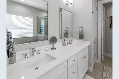 240 Julia Street #A, Houston, TX 77022 - Photo 31