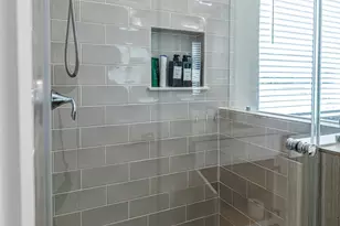 240 Julia St, Houston, TX 77022 - Photo 33