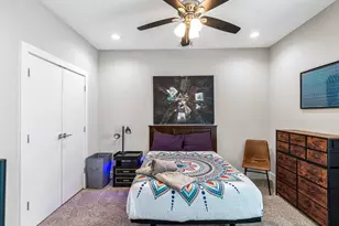 240 Julia St, Houston, TX 77022 - Photo 37