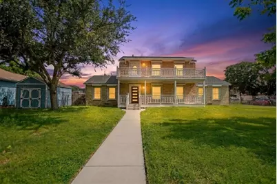 104 12th Avenue N, Texas City, TX 77590 - Photo 1