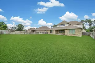 18206 Langkawi Ln, Houston, TX 77044 - Photo 9