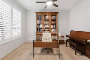 34 Candle Pine Pl, The Woodlands, TX 77381 - Photo 9