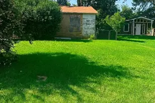 1605 W Johnson St, Denison, TX 75020 - Photo 11
