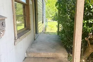1605 W Johnson St, Denison, TX 75020 - Photo 5