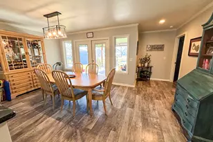 912 N Ave G, Shiner, TX 77984 - Photo 9