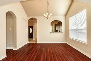 1025 Luke Dr, Alvin, TX 77511 - Photo 7