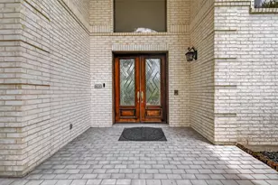 8110 Fondren Lake Dr, Houston, TX 77071 - Photo 3