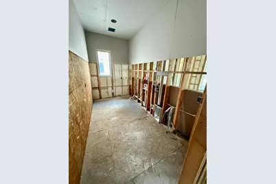 731 E 8th 1/2 Street, Houston, TX 77007 - Photo 11