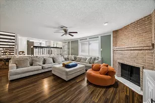 6619 Log Hollow Dr, Houston, TX 77088 - Photo 11