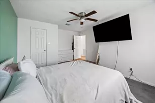 6619 Log Hollow Dr, Houston, TX 77088 - Photo 19