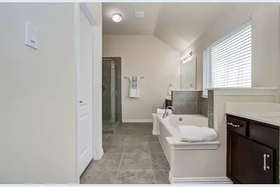 3322 Boomer Boulevard, Mont Belvieu, TX 77523 - Photo 31