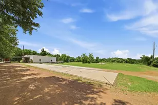 301 Cooks Ln, Franklin, TX 77856 - Photo 1
