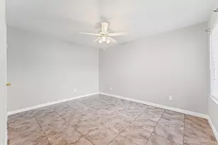 1508 Early Ln, Houston, TX 77055 - Photo 11