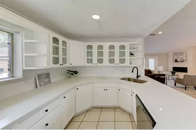 7811 Encinita Drive, Houston, TX 77083 - Photo 11