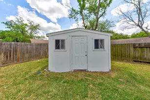 7811 Encinita Dr, Houston, TX 77083 - Photo 35