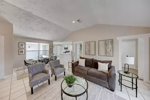 7811 Encinita Dr, Houston, TX 77083 - Photo 5