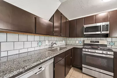 30206 Glenboro Drive, Spring, TX 77386 - Photo 15