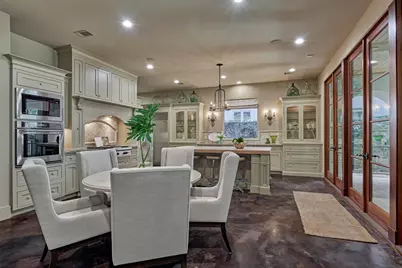 7 Dorset Square, The Woodlands, TX 77381 - Photo 11