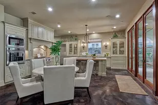 7 Dorset Square, The Woodlands, TX 77381 - Photo 11
