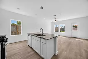 4816 Peanut Butter and Jelly Dr, Houston, TX 77048 - Photo 11