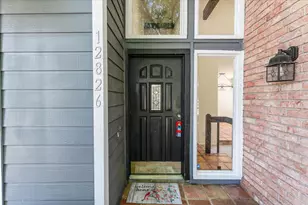 12826 Palm Desert Ln, Houston, TX 77099 - Photo 5