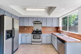 12826 Palm Desert Ln, Houston, TX 77099 - Photo 17