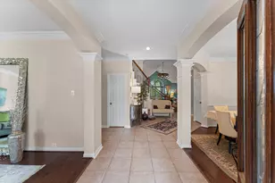 51 N Scribewood Cir, The Woodlands, TX 77382 - Photo 5