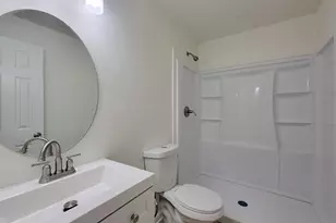 725 Cahill Rd, Angleton, TX 77515 - Photo 13