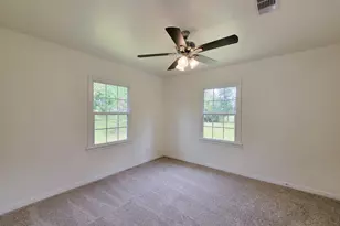 725 Cahill Rd, Angleton, TX 77515 - Photo 23