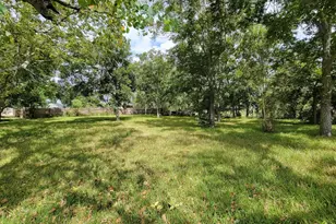 725 Cahill Rd, Angleton, TX 77515 - Photo 33