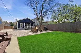1804 Ursuline St, Galveston, TX 77550 - Photo 23