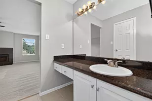 9850 Pagewood Ln, Houston, TX 77042 - Photo 39