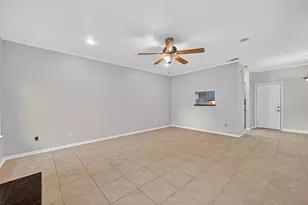 9850 Pagewood Ln, Houston, TX 77042 - Photo 9