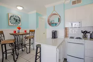 6102 Seawall Blvd, Galveston, TX 77551 - Photo 13