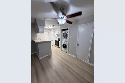 1515 Sandy Springs Road #1102, Houston, TX 77042 - Photo 5