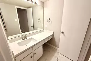 1515 Sandy Springs Rd, Houston, TX 77042 - Photo 9