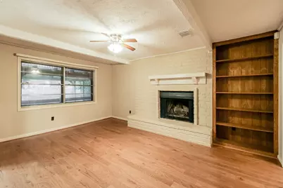 353 Dawn Hill, Friendswood, TX 77546 - Photo 5