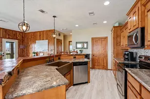 2757 Gulf View Ln, Crystal Beach, TX 77650 - Photo 21