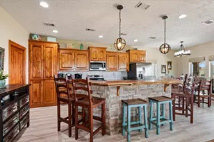 2757 Gulf View Ln, Crystal Beach, TX 77650 - Photo 17