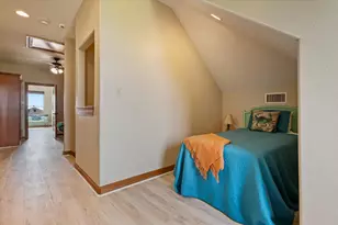 2757 Gulf View Ln, Crystal Beach, TX 77650 - Photo 31