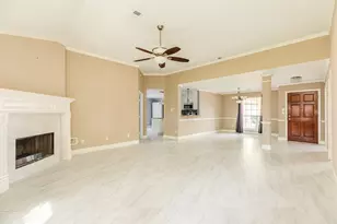 222 Colony Creek Dr, Dickinson, TX 77539 - Photo 5