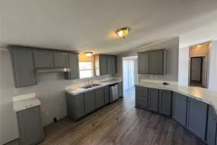 9522 Cypress Dr, Willis, TX 77318 - Photo 3