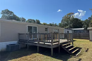 9522 Cypress Dr, Willis, TX 77318 - Photo 15