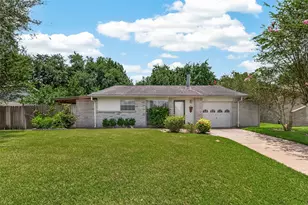 2811 Pheasant Creek Dr, Sugar Land, TX 77498 - Photo 3